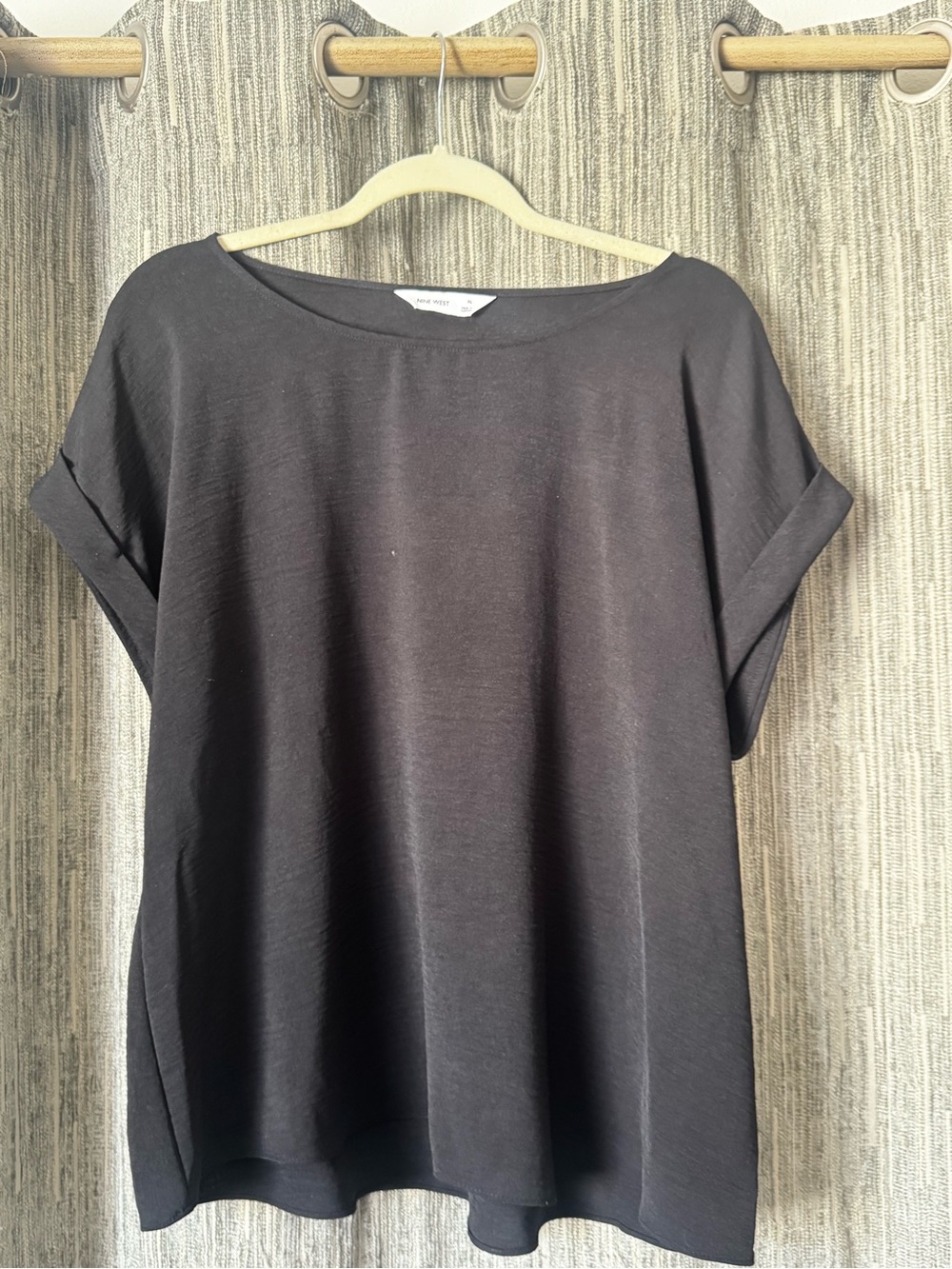 Nine West Black Relaxed Roll-Sleeve Tee